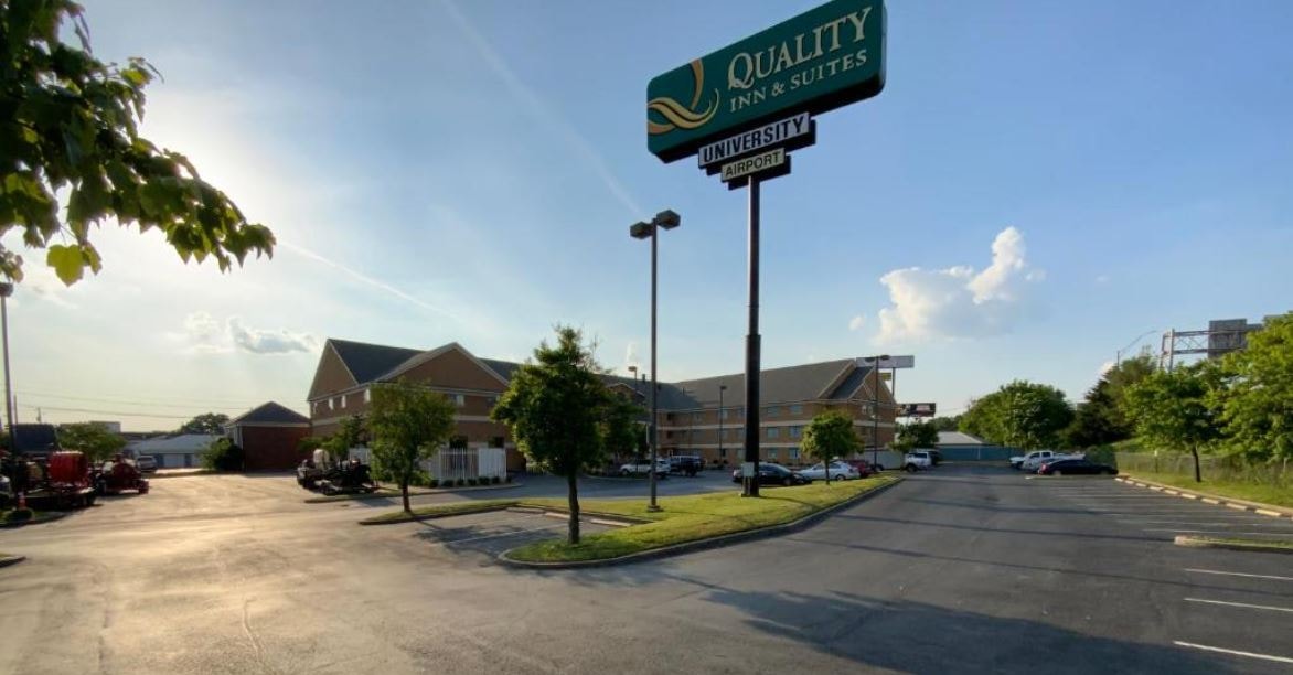 Exterior of Quality Inn & Suites University/Airport