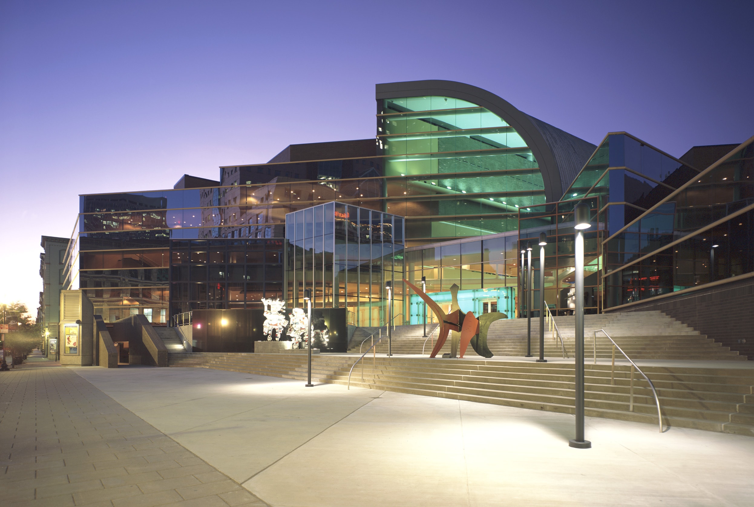 The Kentucky Center for the Performing Arts just around cheap hotels in louisville ky