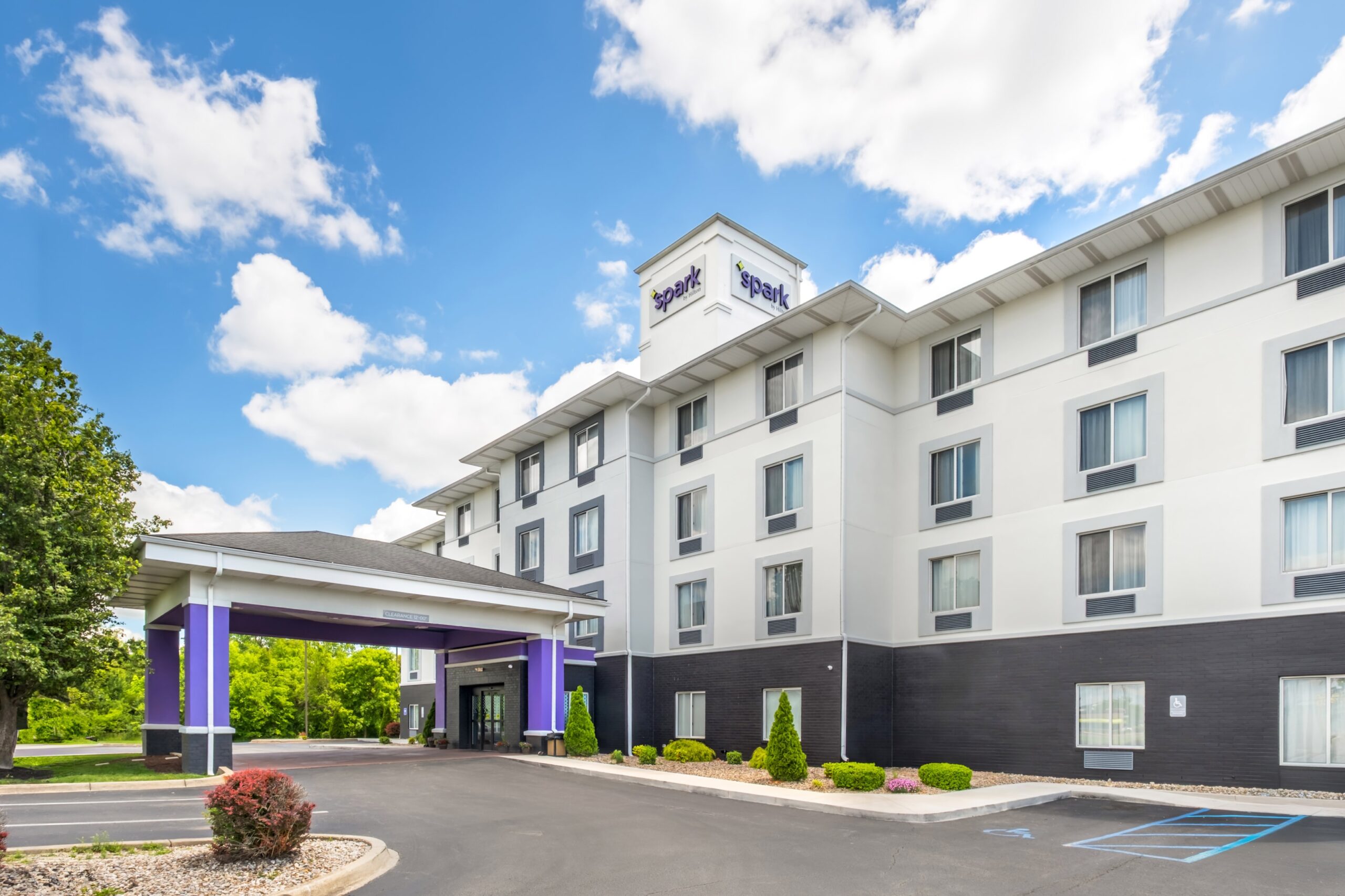 Visual captures Spark by Hilton's Car Park and Surroundings 