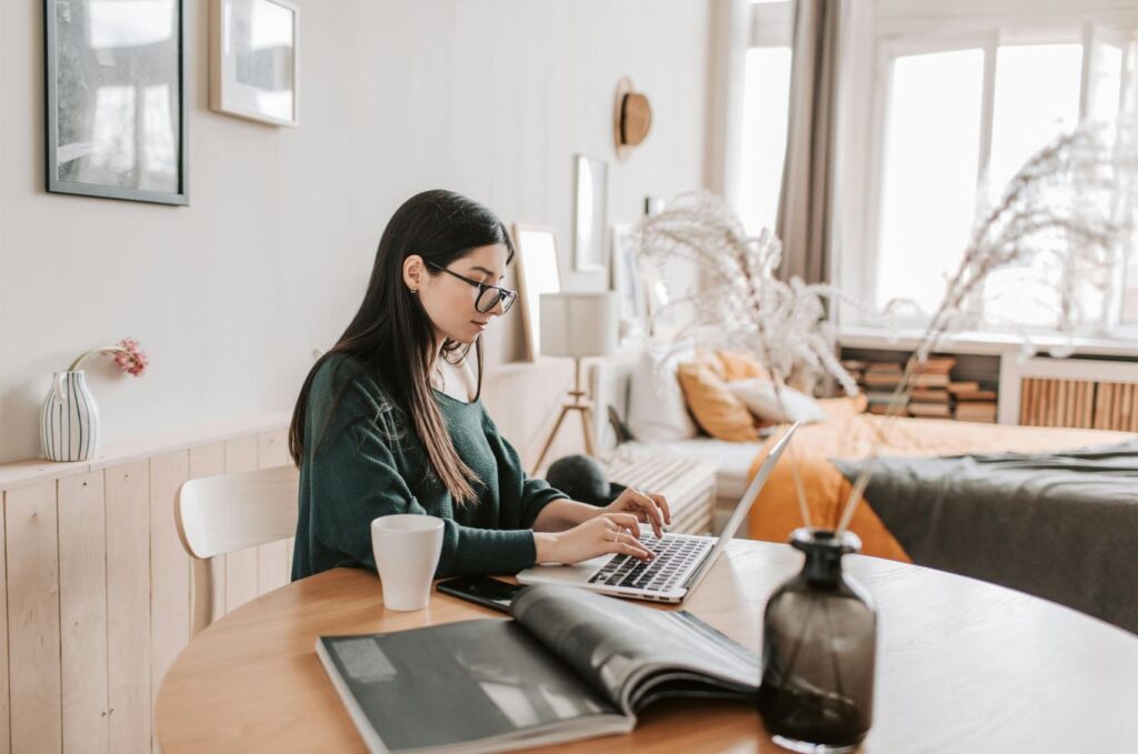Image of a lady booking somerset hotels close to somernite cruise