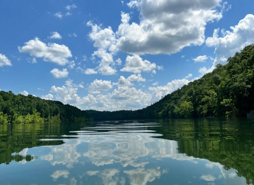 A picture of Lake Cumberland, shot by a photographer who stays in one of the top hotels in Somerset KY with Indoor Pool