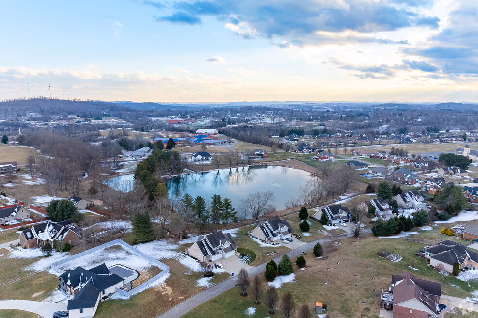 Aerial view of top hotels in somerset ky